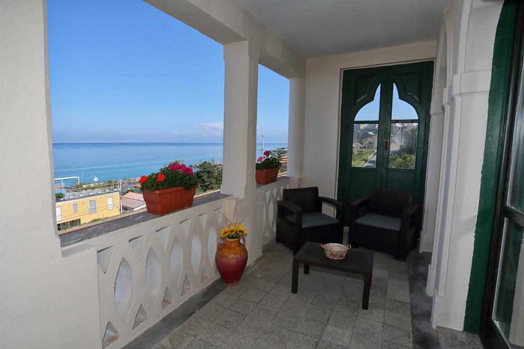 Hotel Casale Pettinato Pizzo  Zewnętrze zdjęcie