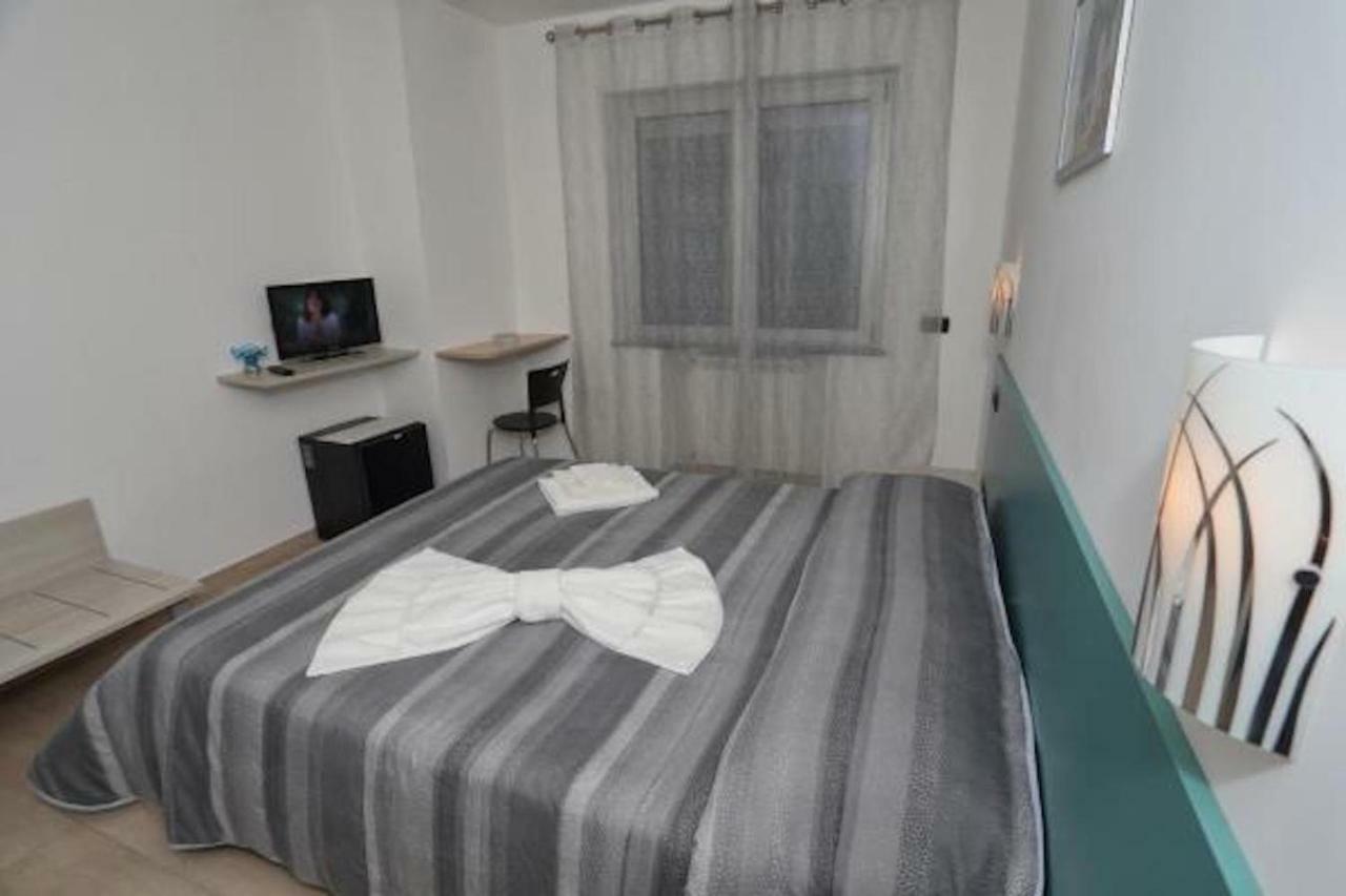 Hotel Casale Pettinato Pizzo  Zewnętrze zdjęcie